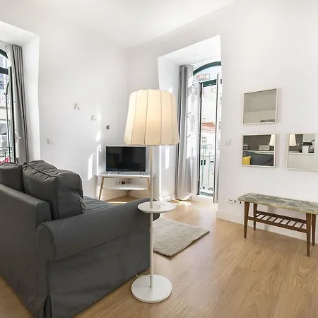 Lovelystay - Charming Flat In The Heart Of Bica 公寓