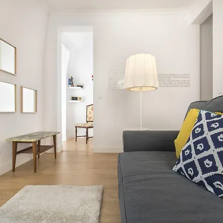 Lovelystay - Charming Flat In The Heart Of Bica Lisboa