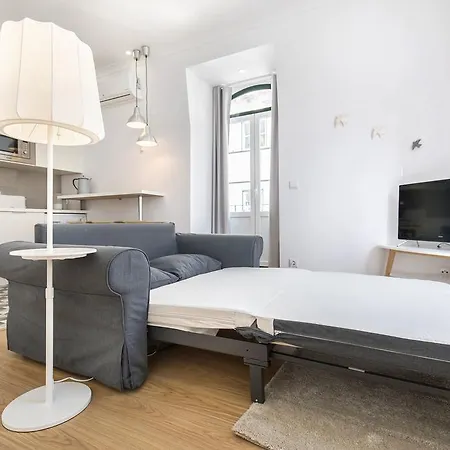 Lovelystay - Charming Flat In The Heart Of Bica Lisboa