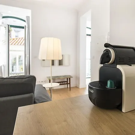 Lovelystay - Charming Flat In The Heart Of Bica 公寓 *