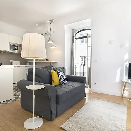 Lovelystay - Charming Flat In The Heart Of Bica 公寓