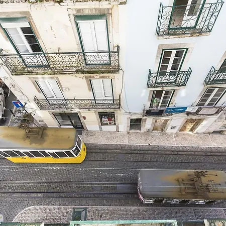 Lovelystay - Charming Flat In The Heart Of Bica Lisboa