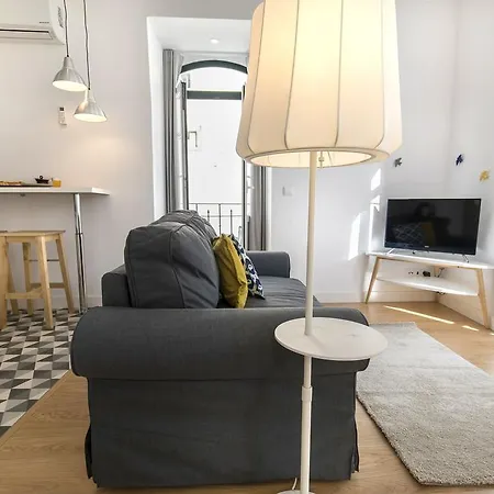 アパート Lovelystay - Charming Flat In The Heart Of Bica