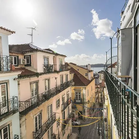 アパート Lovelystay - Charming Flat In The Heart Of Bica