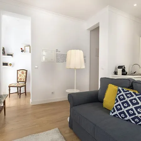 アパート Lovelystay - Charming Flat In The Heart Of Bica *